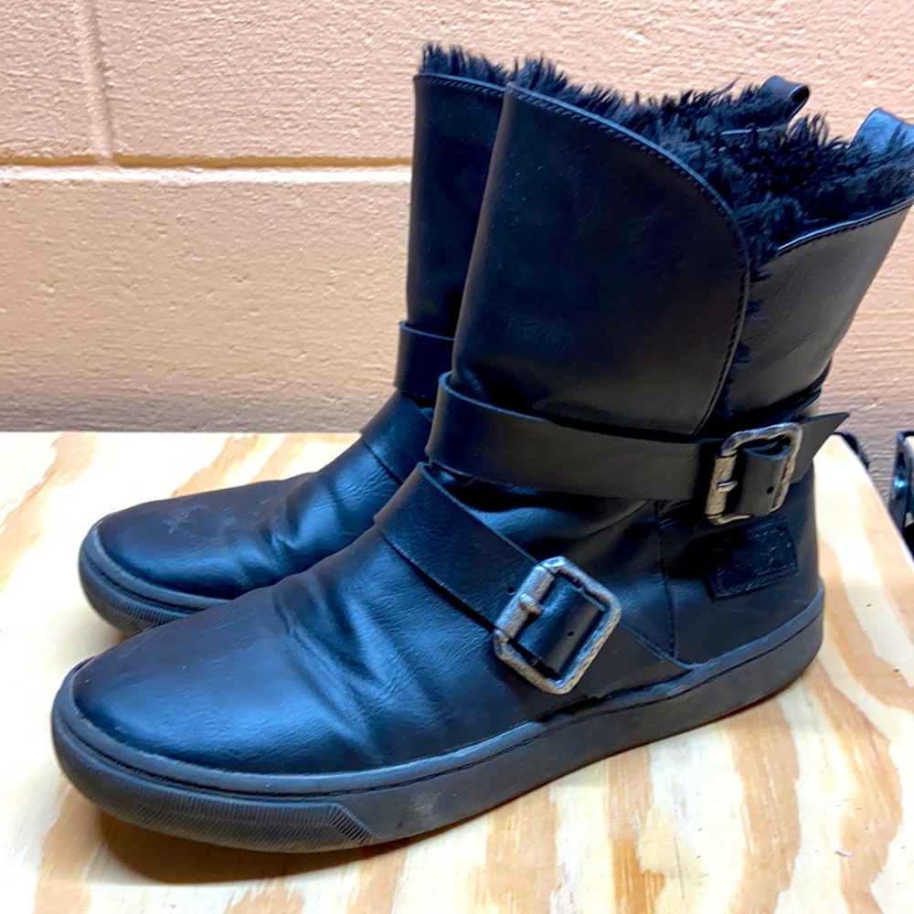Girls Buckle Boots